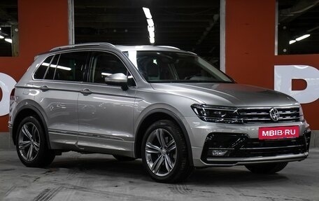 Volkswagen Tiguan II, 2019 год, 3 198 000 рублей, 3 фотография