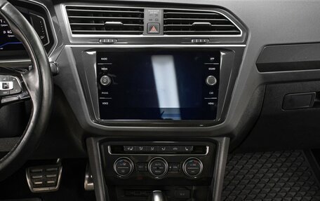 Volkswagen Tiguan II, 2019 год, 3 198 000 рублей, 16 фотография