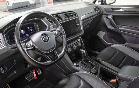 Volkswagen Tiguan II, 2019 год, 3 198 000 рублей, 17 фотография