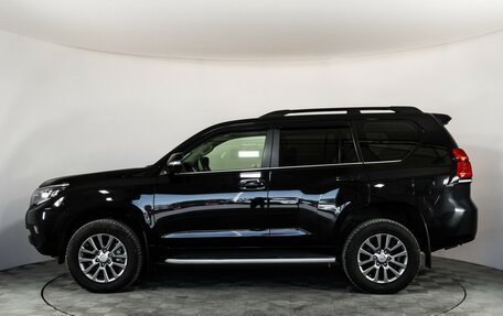 Toyota Land Cruiser Prado 150 рестайлинг 2, 2018 год, 4 399 000 рублей, 8 фотография