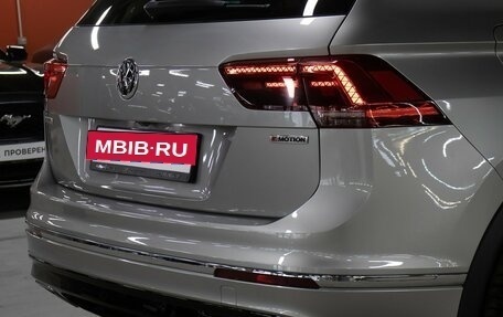 Volkswagen Tiguan II, 2019 год, 3 198 000 рублей, 25 фотография