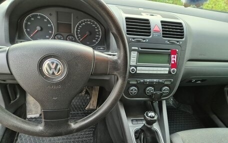 Volkswagen Jetta VI, 2006 год, 650 000 рублей, 8 фотография