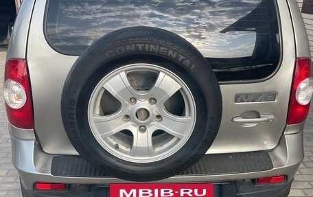Chevrolet Niva I рестайлинг, 2010 год, 530 000 рублей, 5 фотография