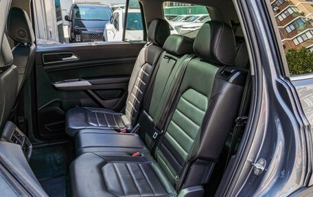 Volkswagen Teramont I, 2018 год, 2 940 000 рублей, 11 фотография