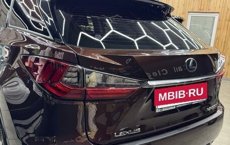 Lexus RX IV рестайлинг, 2017 год, 3 750 000 рублей, 6 фотография