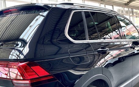 Volkswagen Tiguan II, 2019 год, 2 500 000 рублей, 12 фотография
