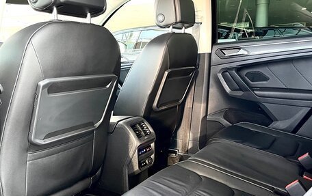 Volkswagen Tiguan II, 2019 год, 2 500 000 рублей, 22 фотография
