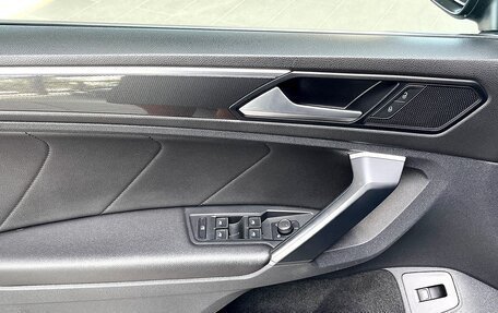 Volkswagen Tiguan II, 2019 год, 2 500 000 рублей, 15 фотография