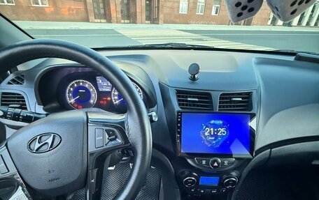 Hyundai Solaris II рестайлинг, 2014 год, 799 000 рублей, 9 фотография