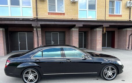 Mercedes-Benz S-Класс, 2006 год, 1 800 000 рублей, 9 фотография