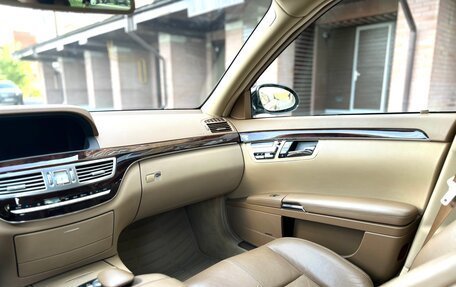 Mercedes-Benz S-Класс, 2006 год, 1 800 000 рублей, 25 фотография