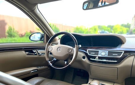 Mercedes-Benz S-Класс, 2006 год, 1 800 000 рублей, 27 фотография