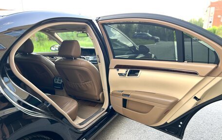 Mercedes-Benz S-Класс, 2006 год, 1 800 000 рублей, 34 фотография