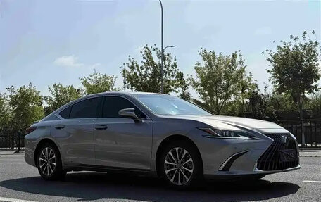 Lexus ES VII, 2021 год, 3 930 000 рублей, 7 фотография