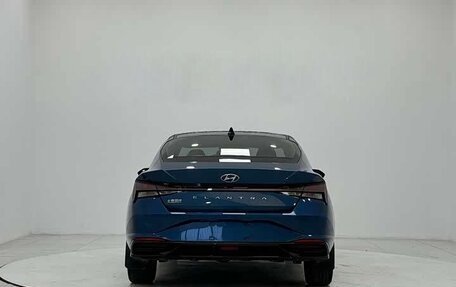 Hyundai Elantra, 2021 год, 1 560 000 рублей, 4 фотография