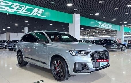 Audi SQ7, 2024 год, 15 470 000 рублей, 3 фотография
