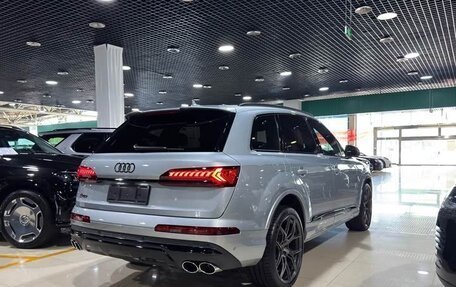 Audi SQ7, 2024 год, 15 470 000 рублей, 7 фотография