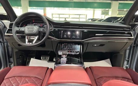 Audi SQ7, 2024 год, 15 470 000 рублей, 14 фотография