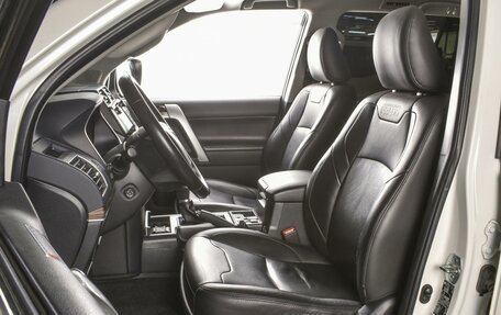 Toyota Land Cruiser Prado 150 рестайлинг 2, 2020 год, 5 270 000 рублей, 10 фотография