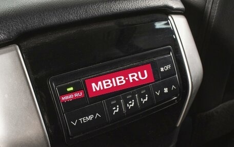 Toyota Land Cruiser Prado 150 рестайлинг 2, 2020 год, 5 270 000 рублей, 13 фотография