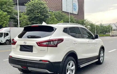 Nissan Qashqai, 2022 год, 1 760 000 рублей, 10 фотография