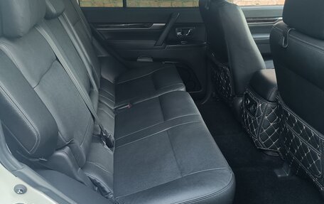 Mitsubishi Pajero IV, 2021 год, 4 270 000 рублей, 17 фотография