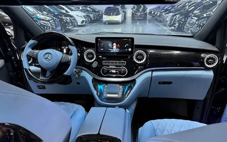 Mercedes-Benz Vito, 2021 год, 3 000 000 рублей, 13 фотография