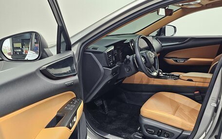 Lexus NX, 2023 год, 5 100 000 рублей, 10 фотография