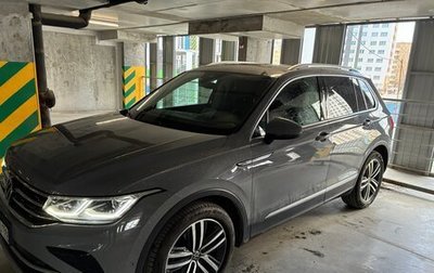Volkswagen Tiguan II, 2021 год, 4 100 000 рублей, 1 фотография