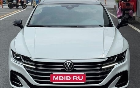 Volkswagen Arteon I, 2022 год, 2 100 000 рублей, 2 фотография