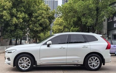 Volvo XC60 II, 2021 год, 2 500 000 рублей, 2 фотография