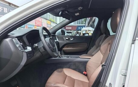Volvo XC60 II, 2021 год, 2 500 000 рублей, 6 фотография