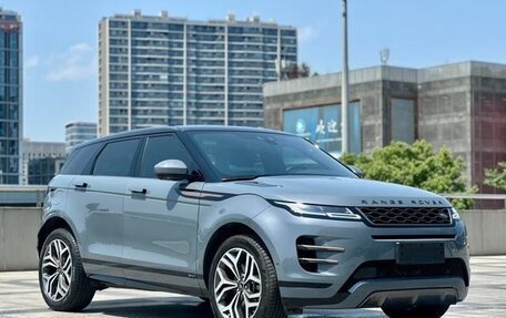 Land Rover Range Rover Evoque II, 2021 год, 2 375 000 рублей, 3 фотография