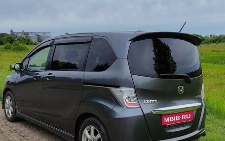 Honda Freed I, 2011 год, 1 100 000 рублей, 14 фотография