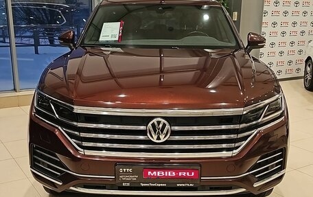 Volkswagen Touareg III, 2019 год, 4 450 000 рублей, 1 фотография