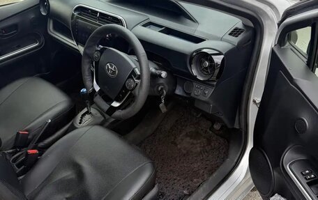 Toyota Aqua I, 2018 год, 1 250 000 рублей, 4 фотография