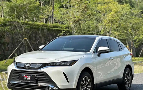 Toyota Harrier, 2021 год, 2 200 000 рублей, 1 фотография