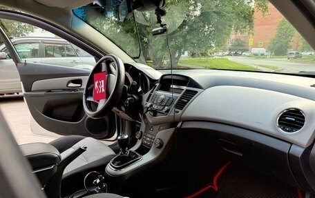 Chevrolet Cruze II, 2012 год, 740 000 рублей, 10 фотография