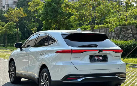 Toyota Harrier, 2021 год, 2 200 000 рублей, 5 фотография