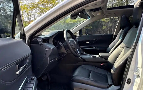 Toyota Harrier, 2021 год, 2 200 000 рублей, 13 фотография