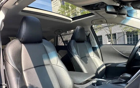 Toyota Harrier, 2021 год, 2 200 000 рублей, 25 фотография