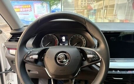 Skoda Octavia IV, 2021 год, 1 525 000 рублей, 12 фотография