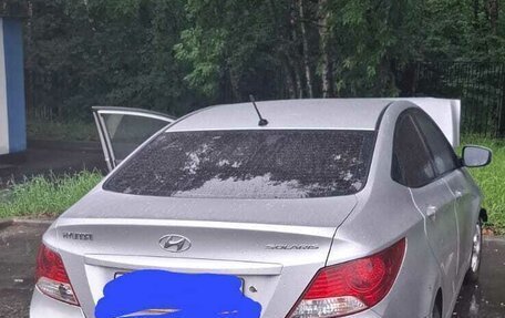 Hyundai Solaris II рестайлинг, 2011 год, 380 000 рублей, 1 фотография