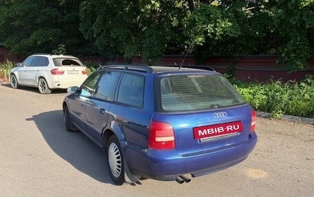 Audi A4, 1999 год, 130 000 рублей, 2 фотография