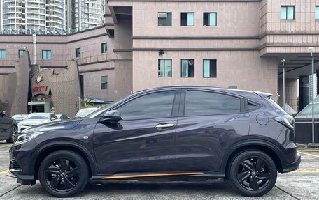 Honda Vezel, 2022 год, 1 400 000 рублей, 7 фотография