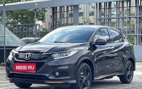Honda Vezel, 2022 год, 1 400 000 рублей, 6 фотография