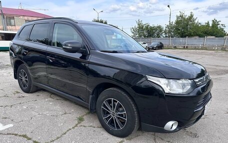 Mitsubishi Outlander III рестайлинг 3, 2012 год, 1 550 000 рублей, 2 фотография