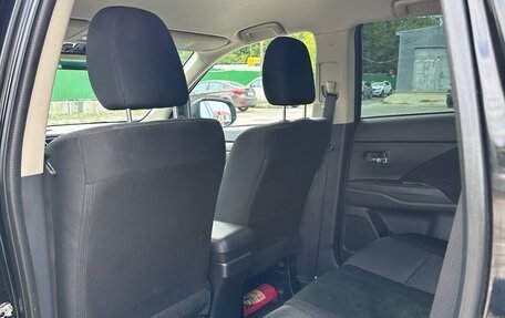 Mitsubishi Outlander III рестайлинг 3, 2012 год, 1 550 000 рублей, 6 фотография