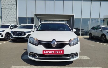 Renault Logan II, 2018 год, 770 000 рублей, 2 фотография