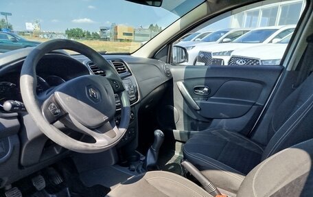 Renault Logan II, 2018 год, 770 000 рублей, 12 фотография
